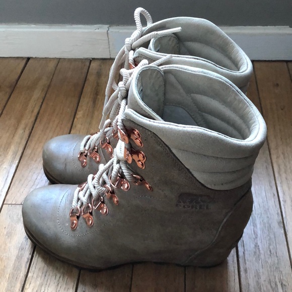 Rose Gold Sorel Wedges - Picture 3 of 7